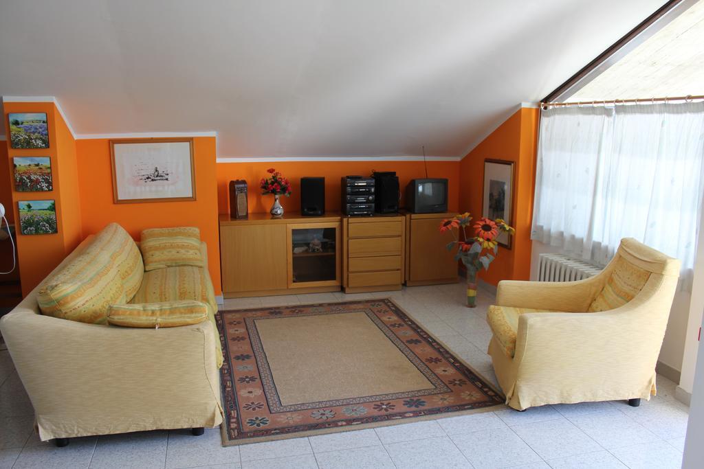Anna Rita B&B Moie Ngoại thất bức ảnh