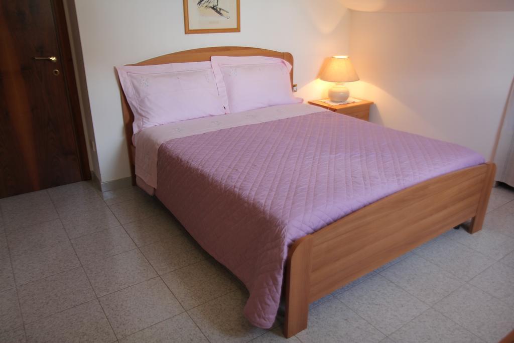 Anna Rita B&B Moie Ngoại thất bức ảnh